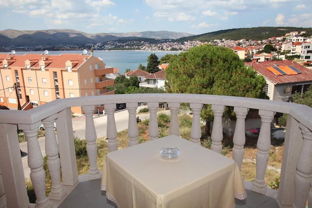 Villa Adriatic Trogir 0*,